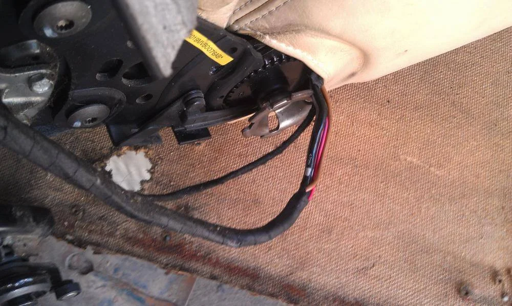 Механизм поясничной подкачки в спинке